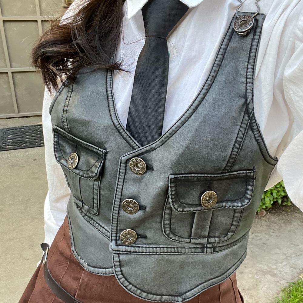 Meet your Posher, Vy